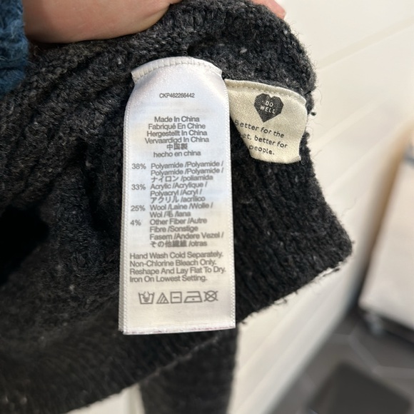 Women’s Sweater Bundle (3) Madewell and Paychi Guh - Picture 7 of 10